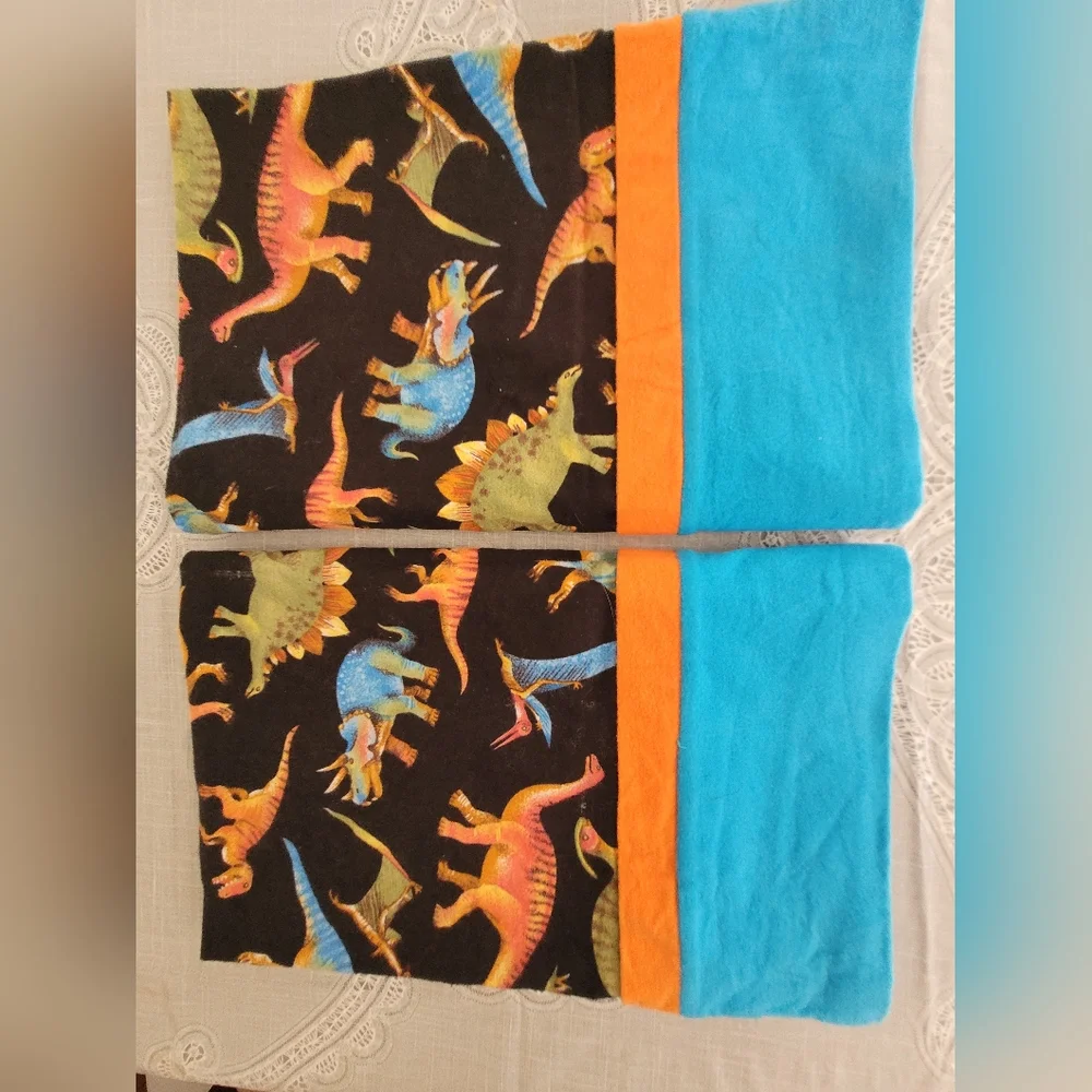 Dinosaur Winter Pillowcases set 2 pcs.Pre-loved